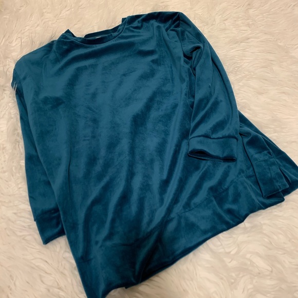 Soft Warm Long Sleeve - Picture 2 of 3